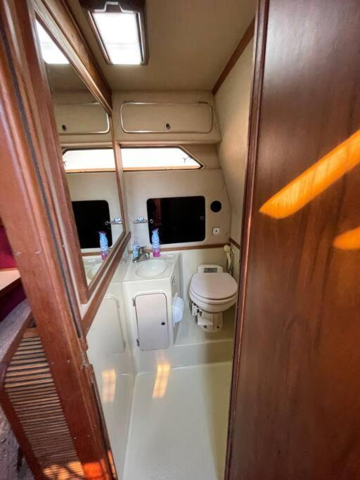 Private Yacht On Catskill Creek Ngoại thất bức ảnh